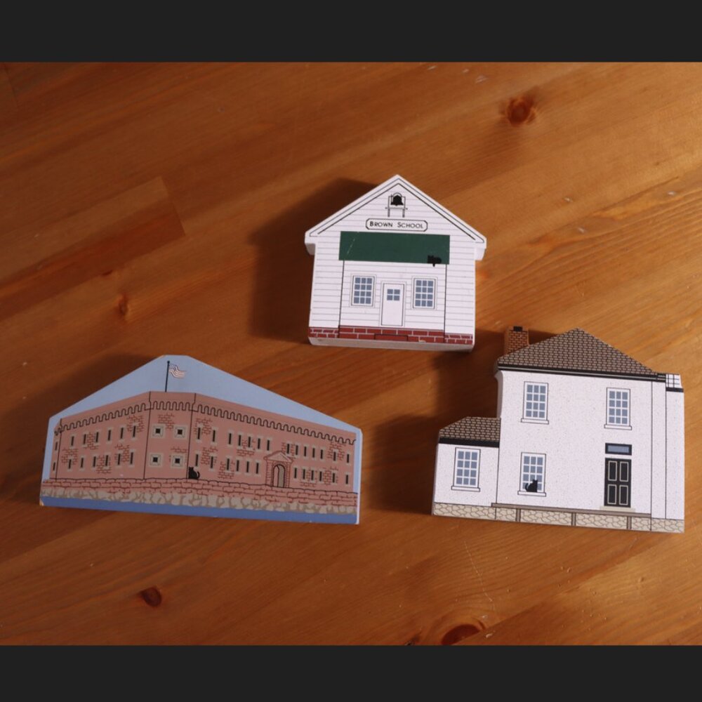 Set of 3 The Cat’s Meow Wooden Shelf Sitter Buildings Vintage